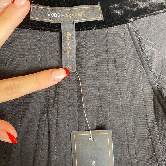 NWT BCBG Maxazria Blouse in Size XXS - Picture 5 of 6